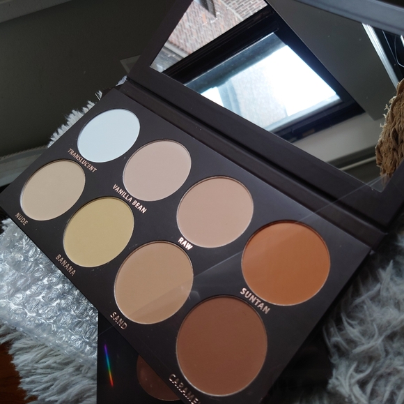 KAB cosmetics contouring palette #2 NIB - Picture 3 of 4